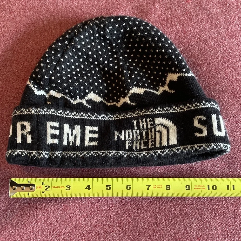 NORTH FACE X SUPREME Beanie - Picture 11 of 15